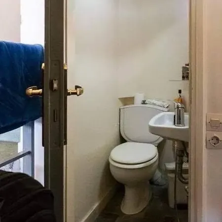 Diminio House